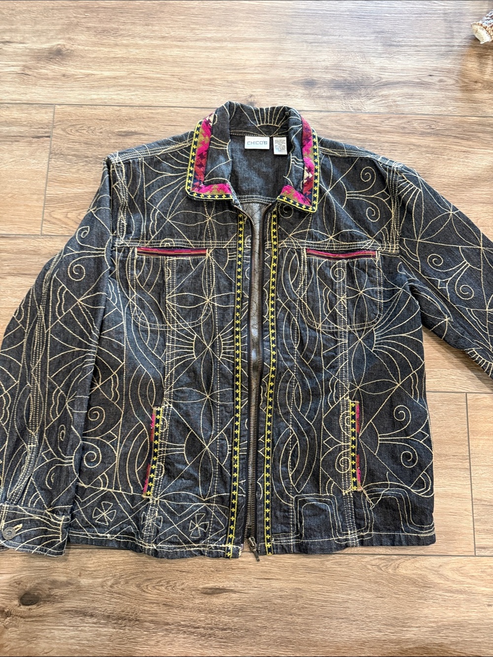 Chico's Black Denim embroidered Jacket! Size 1 (m/l)